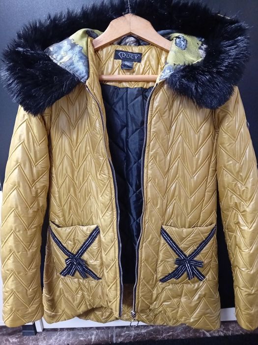 Продавам яке на Lucy Fashion
