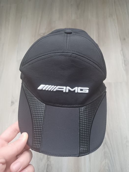 Продавам оригинална шапка AMG