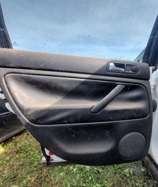 Macara geam spate stanga electrica Volkswagen VW Passat B5.5 (facelif