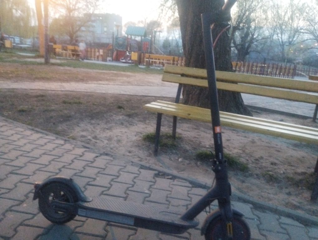 Trotineta electrica xiaomi VAND SAU SCHIMB CU O BICICLETĂ FS