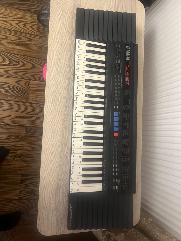 Orga yamaha psr27