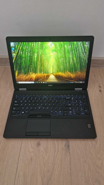 Leptop Dell i5-6300 CPU 2.40 GHz 2.50