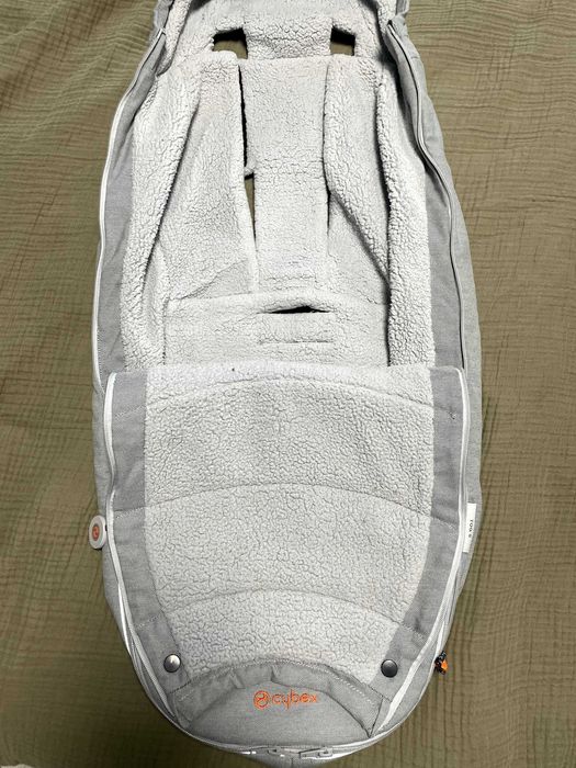 Cybex Balios S 2 в 1, черно шаси