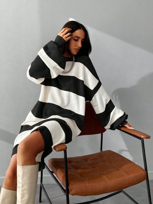 Дамска плетена туника oversize – черно/бяло райе