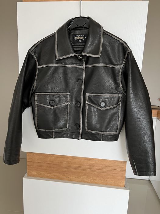 Дамско кожено яке