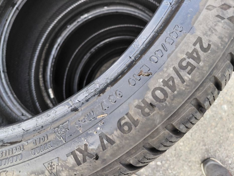 245/40/19" Continental 4бр.гуми