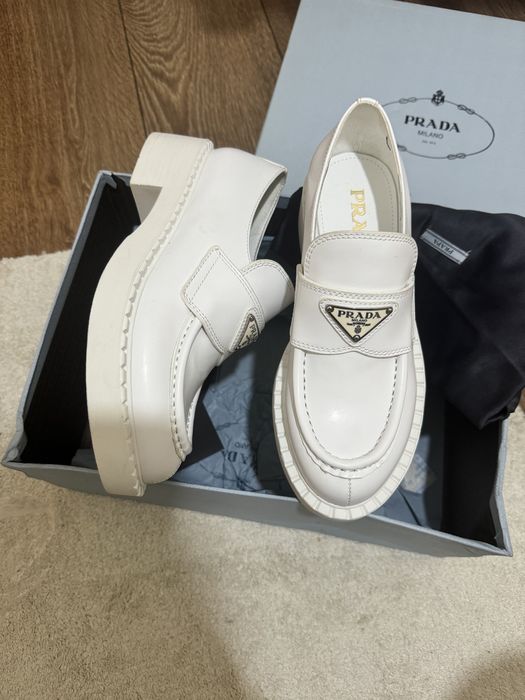 Продам сапоги и лоферы