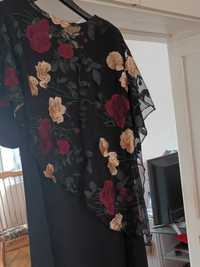 Rochie neagra cu dantela florala