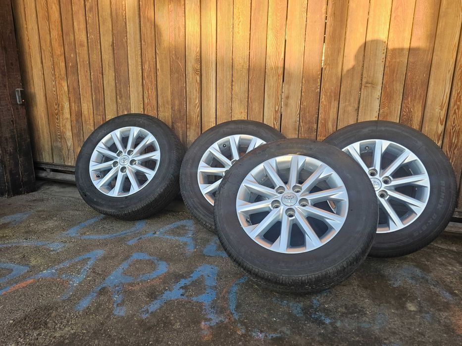 Диски с резиной 215-60-R16 TOYOTA CAMRY
