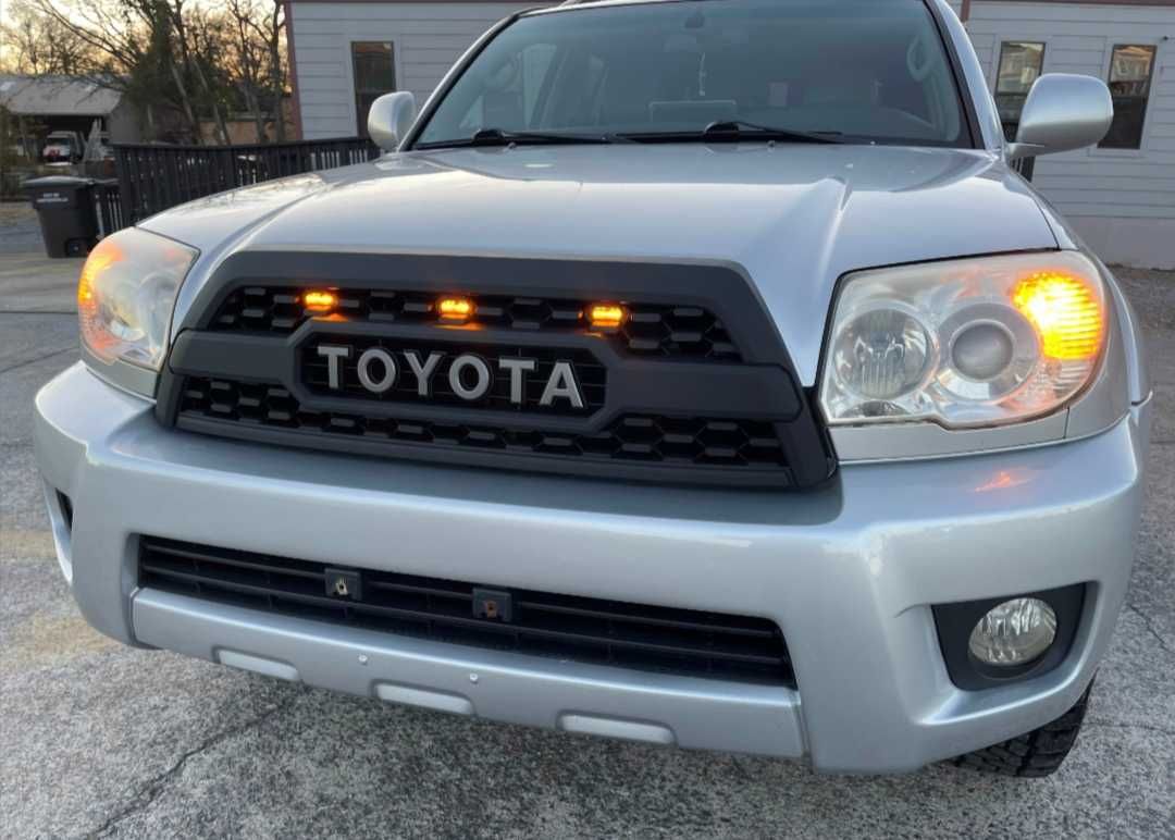 Решетка радиатора Toyota 4Runner