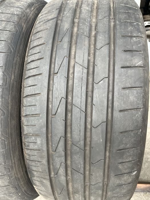 2 бр. летни гуми 225/50/17 Hankook DOT 4621 4,5 mm