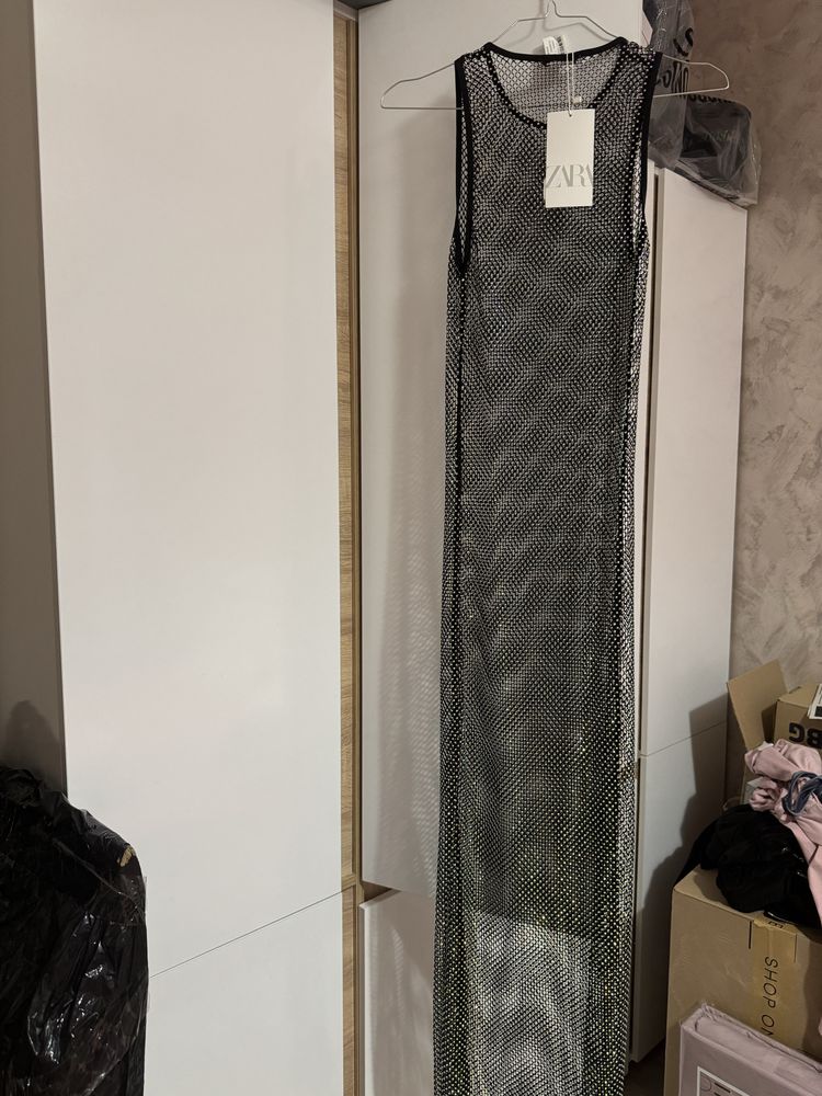 Макси рокля с камъни сваровски Zara