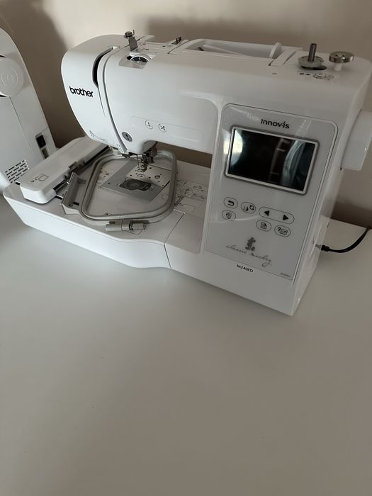 Vand masina de brodat Brother M240ED