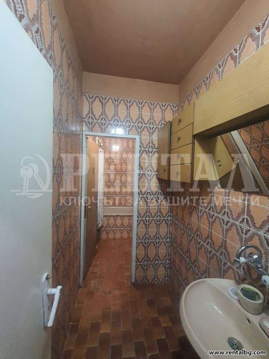 Тристаен панел до парк Бели брези !!!