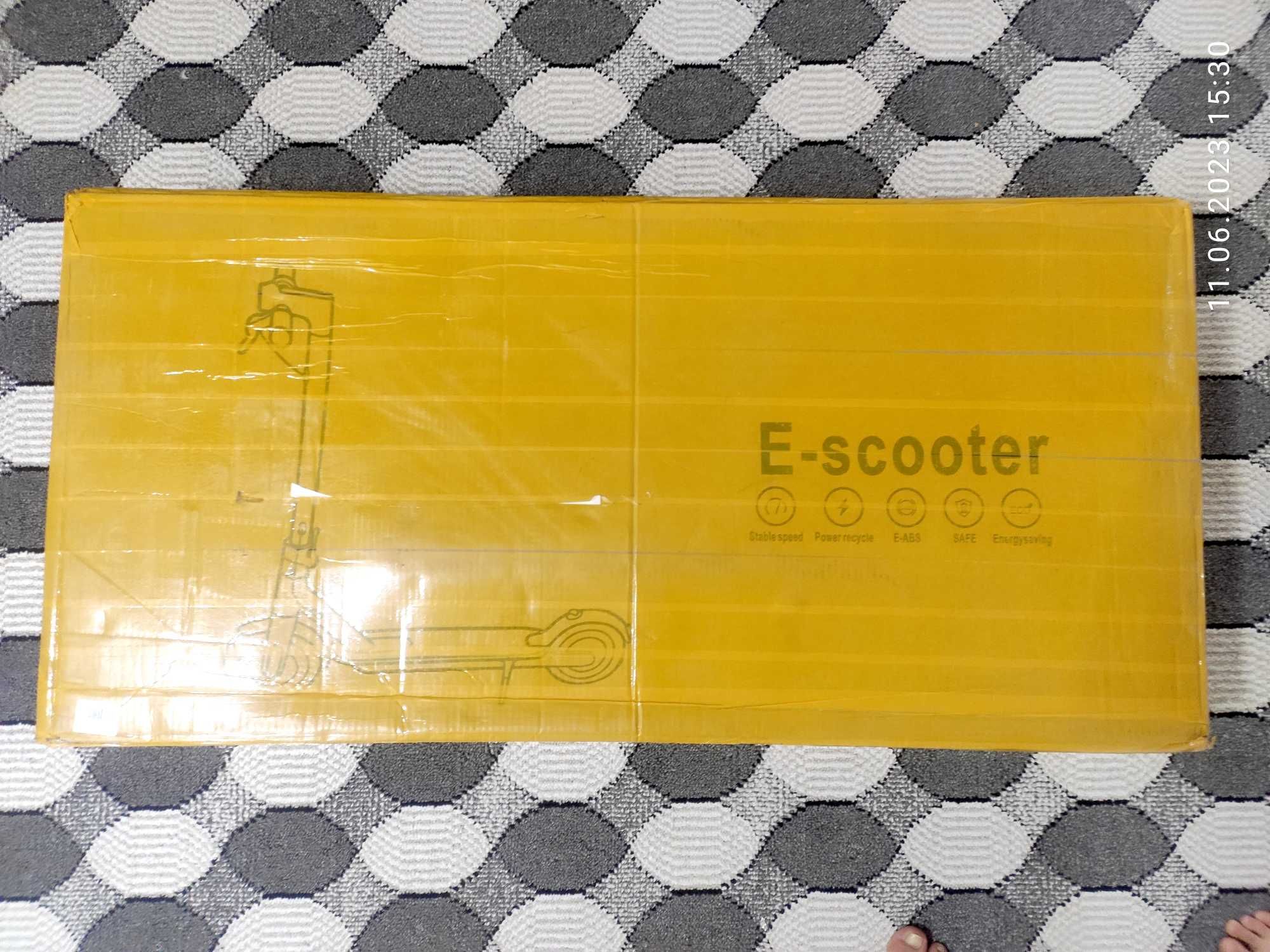 Электросамокат E-Scooter максимальная скорость 60 км/ч