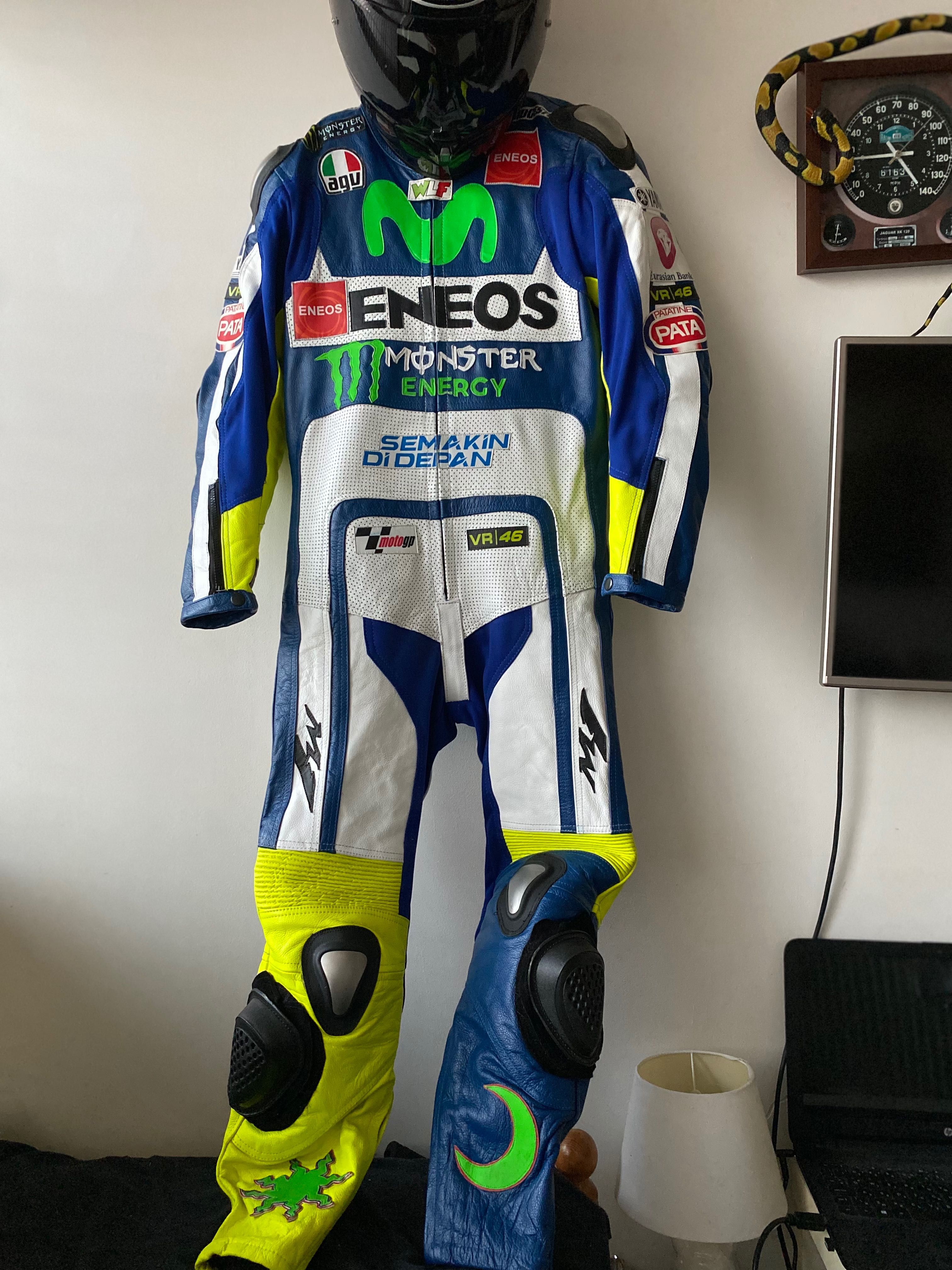 Продавам мото екипировка Valentino Rossi AGV Yamaha  vr46 motogp