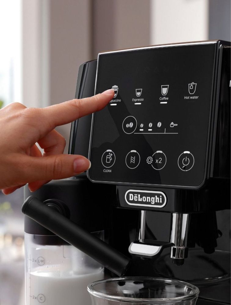 Кофемашина DeLonghi ECAM220.60.B Magnifica Start