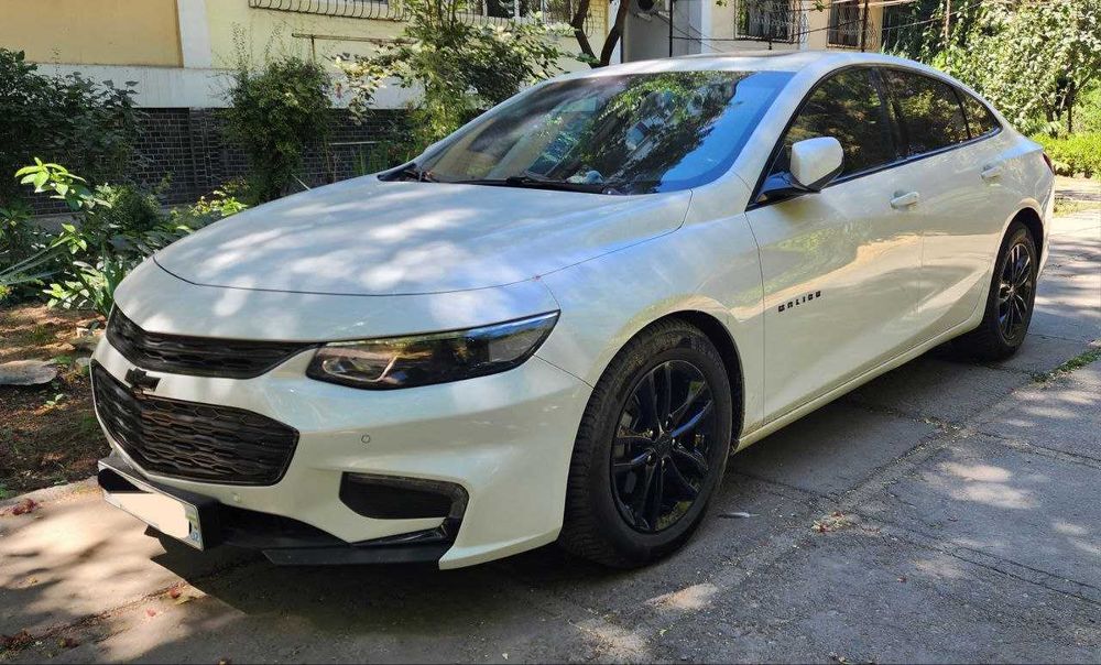 Продается своя Малибу 2 2.4л Malibu 2 2.4l avtomobili sotiladi