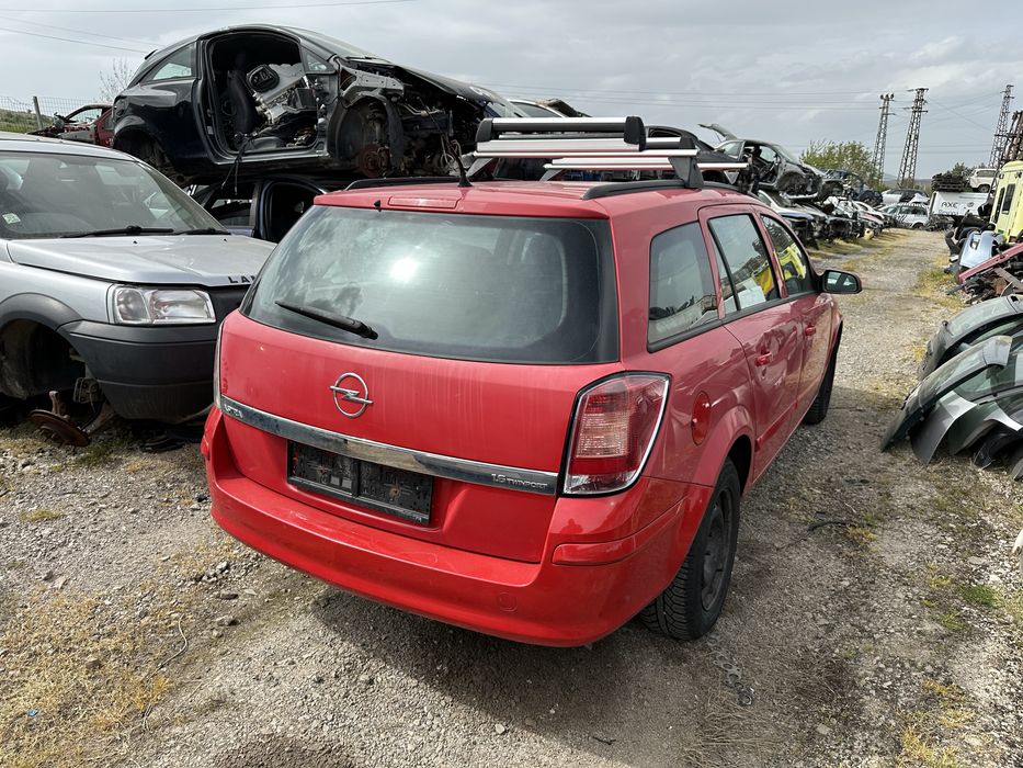 Opel Astra H 1.6 НА ЧАСТИ