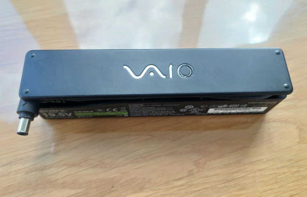 Alimentator Sony 19V