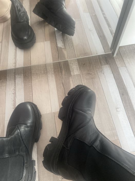 Rochita, blana dama marime S-L ghete dama marimea 36