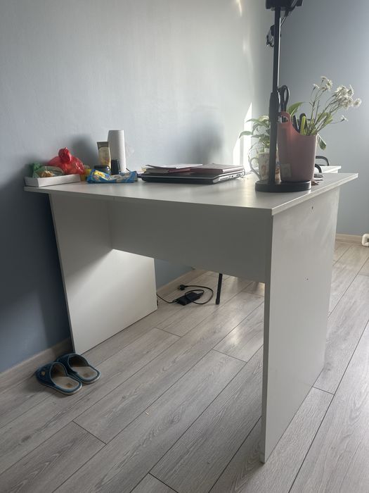 Срочно продам офисный стол