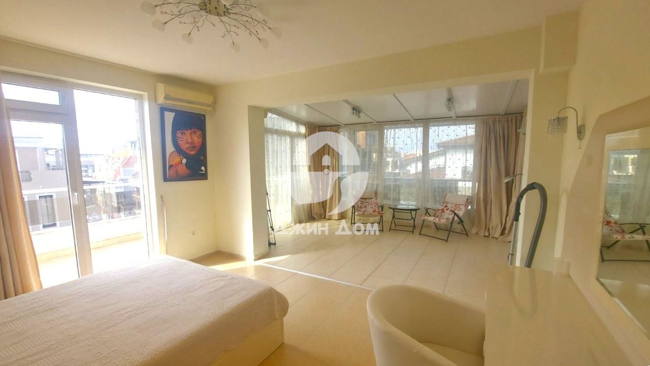 Продава се Четиристаен апартамент в Поморие - 160 кв.м за 1375 €/кв.м - Снимка #3
