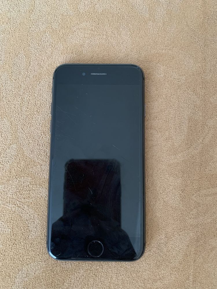 iPhone 8 черный