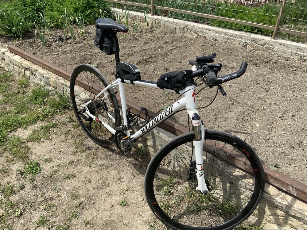 Vând bicicleta Specialised XL