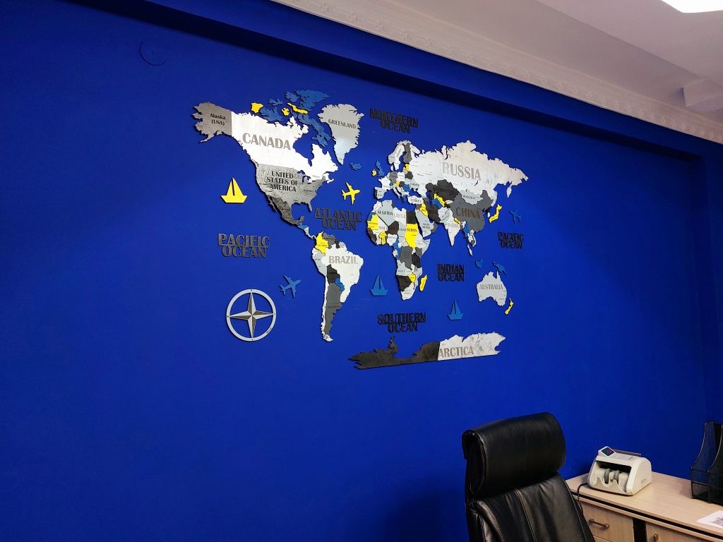 Цветная 3D карта мира для стен