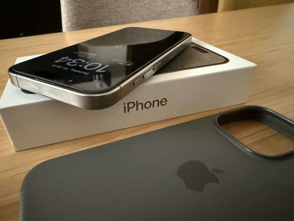 iPhone 15 Pro 128GB Natural Titanium - Резервиран