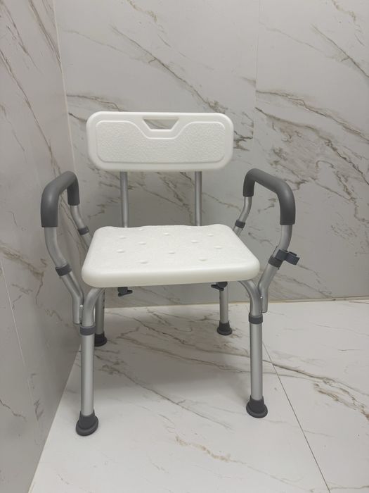 Scaun de baie sau dus din aluminiu, reglabil