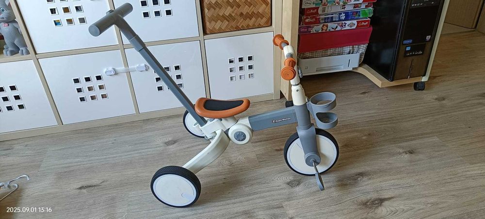 Tobi ROCKET - Tricicletă cu împingător - 5 în 1 de la HyperMotion