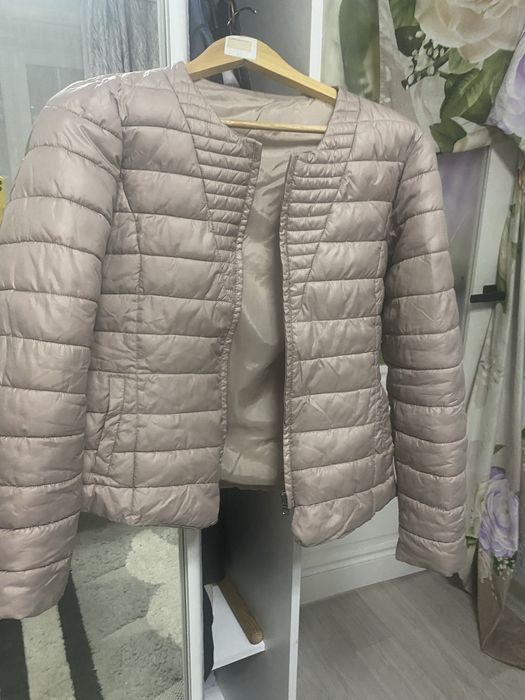 Продам куртку осенюю, б/у, в отличном состоянии, размер 44-46, цвет бж