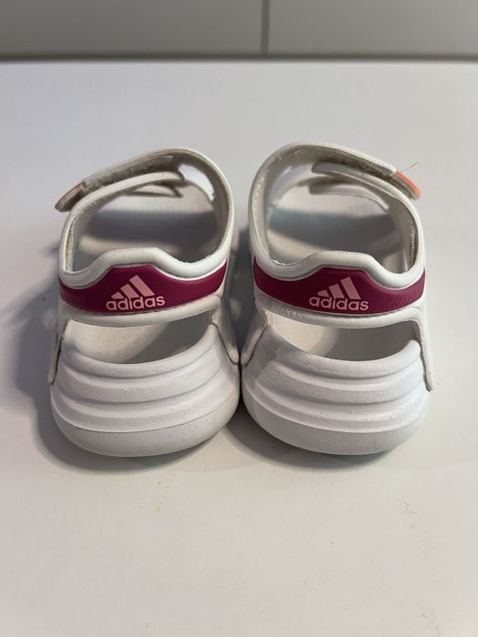 Детски сандали