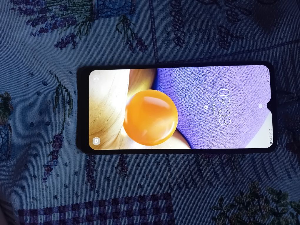Продавам Samsung 32 5G 190 lv