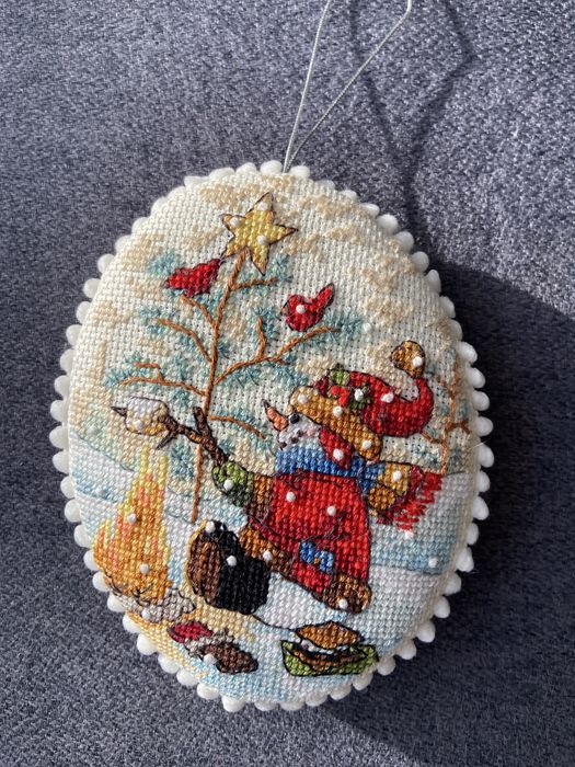 Коледни играчки, ръчно изработени