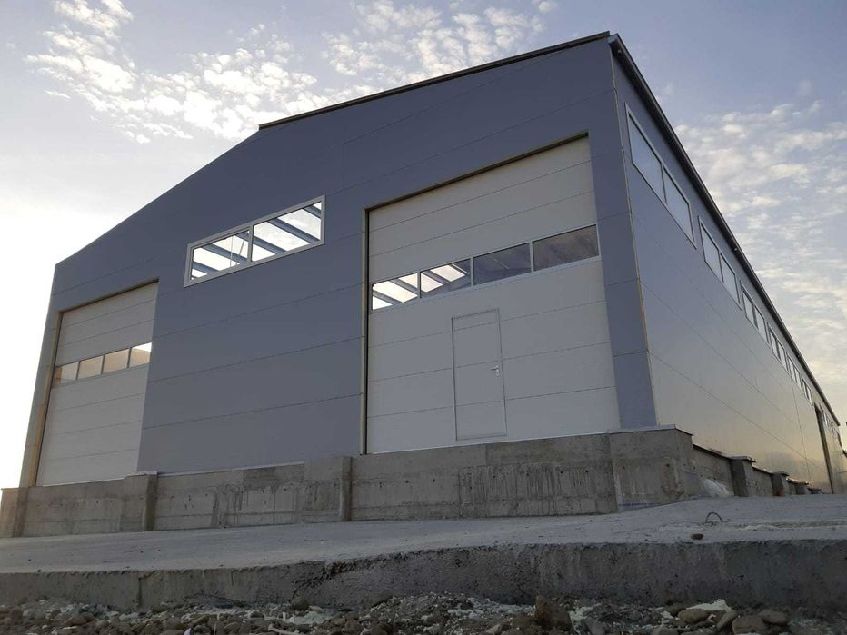 Usi de garaj rezidentiale si industriale Perete cortina