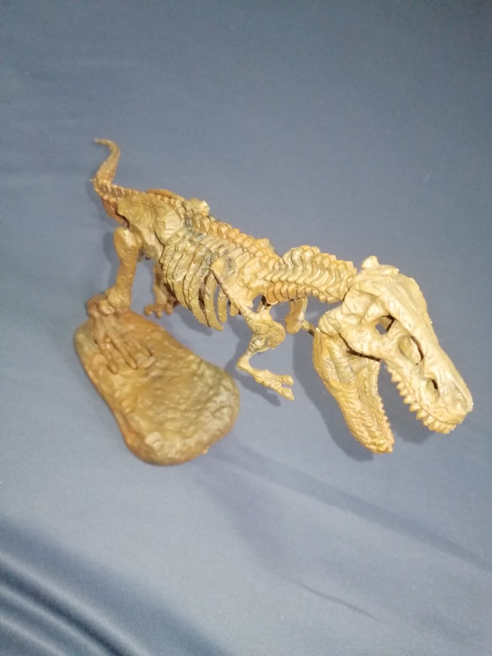 Figurina schelet dinozaur T-rex