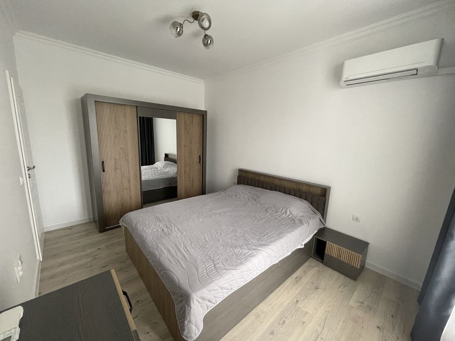 Дава се под наем Тристаен апартамент в Бургас, Изгрев - 103 кв.м за 816 € - Снимка #9
