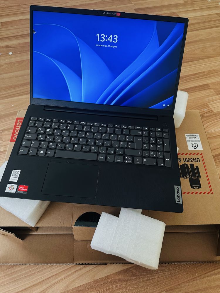 Lenovo noutbuk holati ideal yangi turibdi 8/256