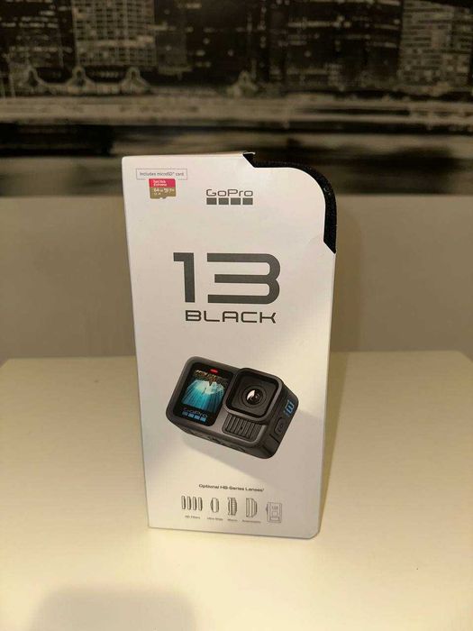 GoPro 13 Black include și microSD card 64GB