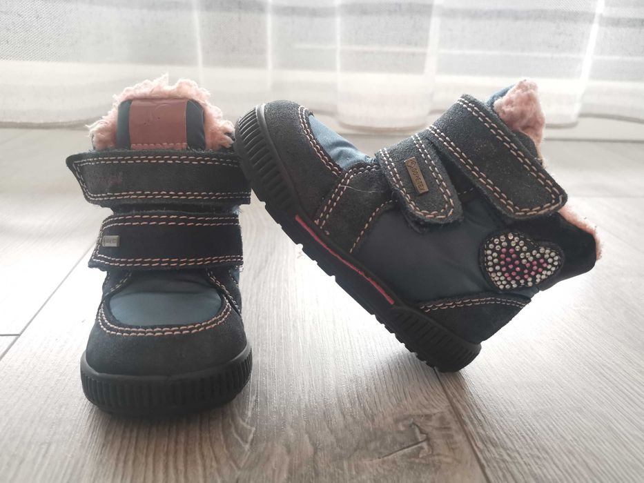 Ghete de iarnă, îmblănite, Primigi - mărimea 20, ca noi