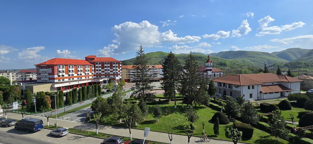 Apartament 2 camere decomandat ultracentral - vedere superba