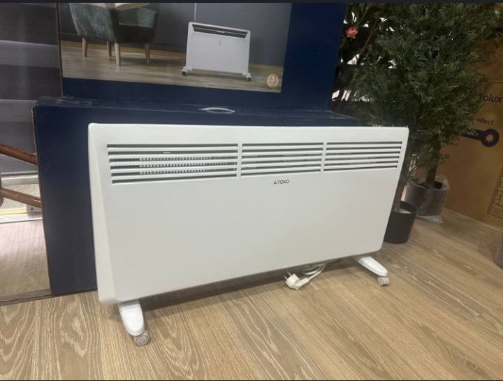 Тип: Конвекторный обогреватель. 
Бренд: YOKO (на изображении видно "AY