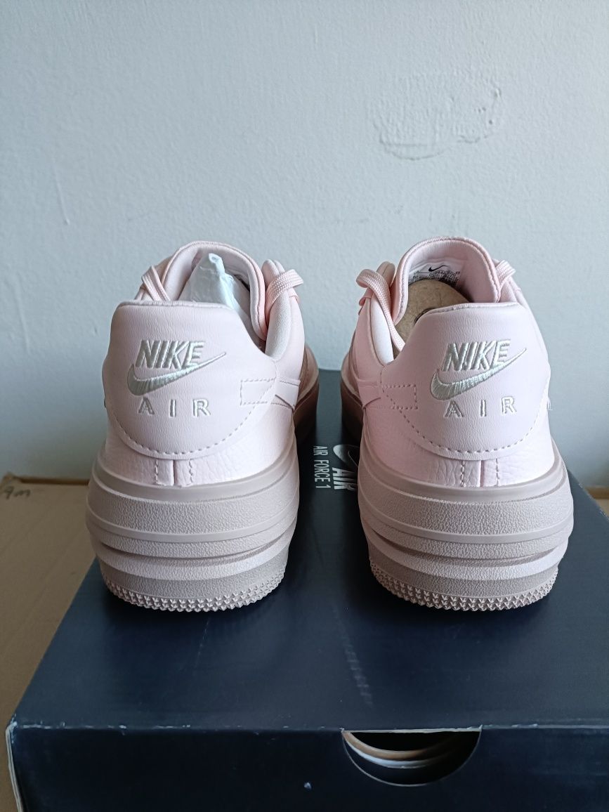 Nike Air Force 1 PLT.AF.ORM Pink номер 40