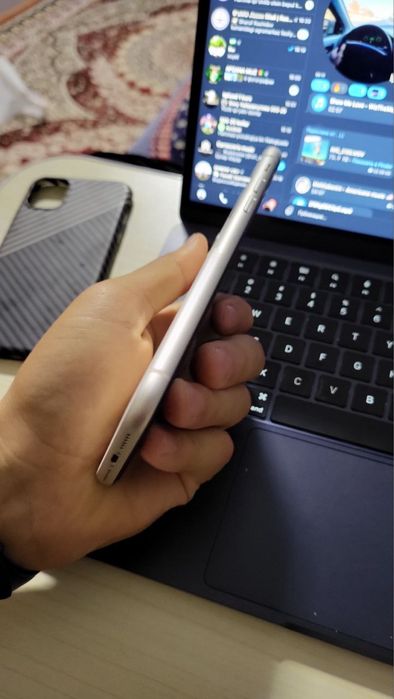 Iphone 11 ideal 64/100