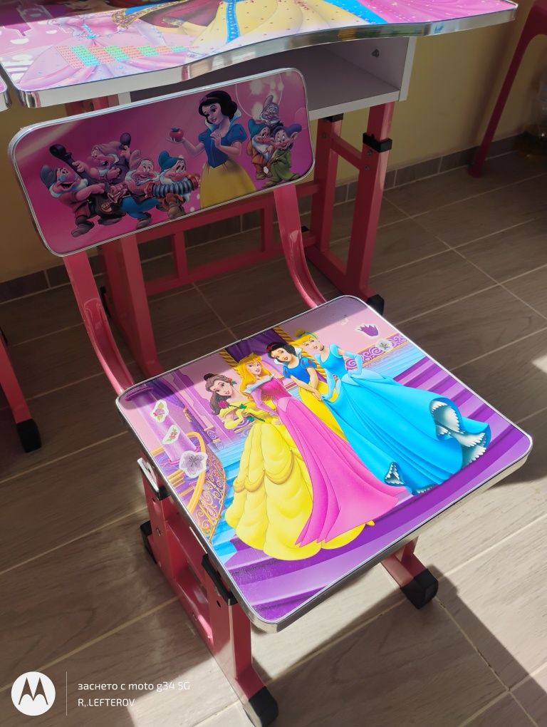 Детски бюра със стол
