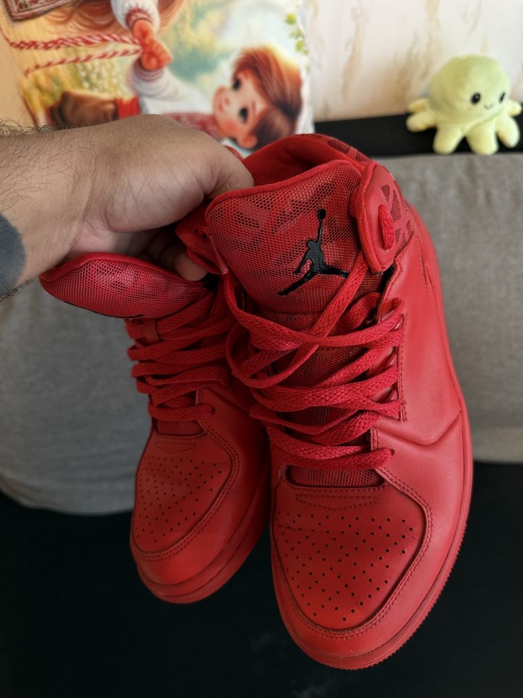 Adidasi originali Jordan