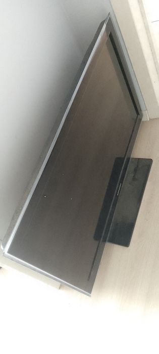 Продам на забщаст телевизор.